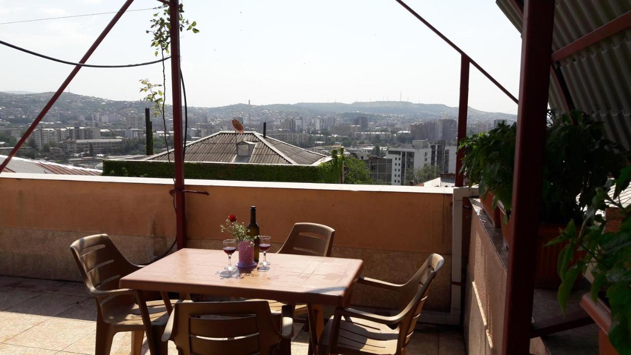 Aparthotel Otin Tbilisi Exterior photo